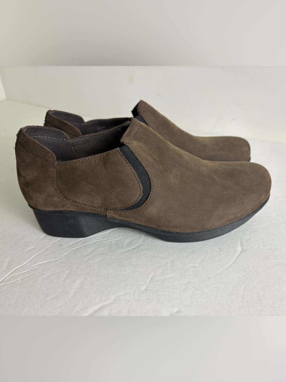 Dansko Lynn Nubuck Leather Slip on Shoes EUR 37